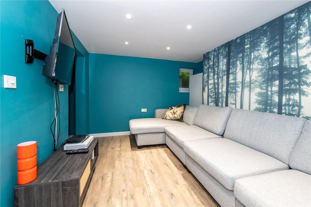 TV/Games Room