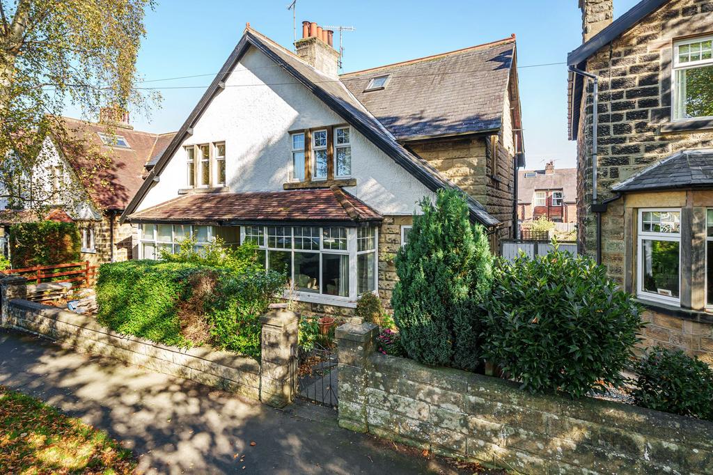 Bilton Grove Avenue, Harrogate, HG1 3 bed semidetached house for sale