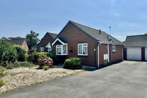 2 bedroom detached bungalow for sale, Dashwood Close - Cul-de-Sac location