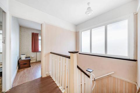 60 Greenfield Gardens, London, NW2 1HY