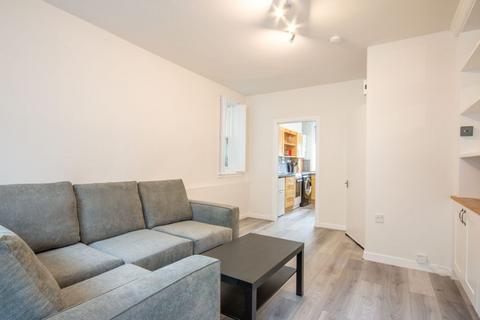 2 bedroom flat to rent, 2651L – Richmond Place, Edinburgh, EH8 9ST