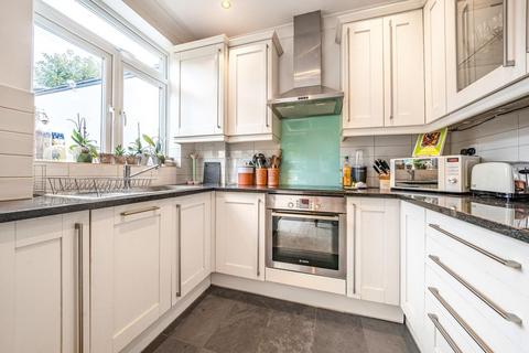 34 Eswyn Road, London, SW17 8TP