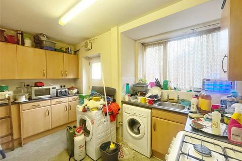 3 bedroom end of terrace house for sale - Newton Crescent, Middleton, Manchester, M24