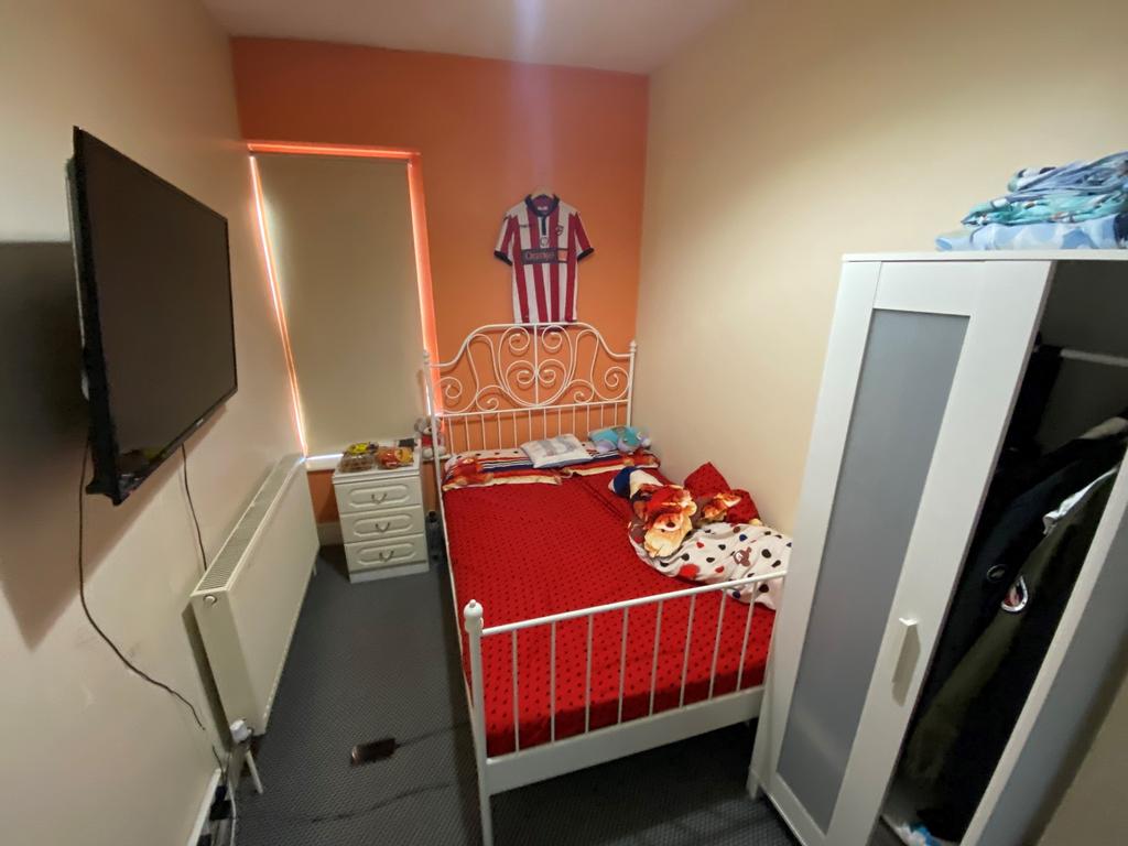 Bedroom 2 T202310231137.jpg