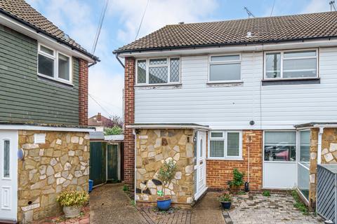 3 bedroom end of terrace house for sale, Saville Crescent, Ashford, TW15