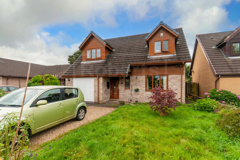 Tawe Park, Ystradgynlais, Swansea, West 4 bed detached house