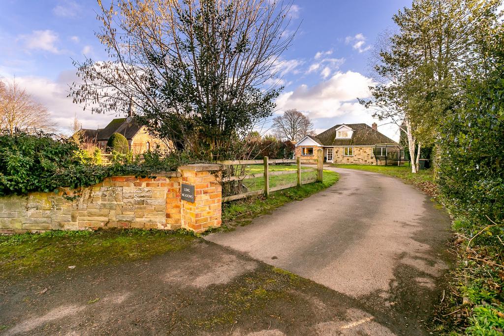 Littlethorpe, Ripon, HG4 4 bed detached house £1,450 pcm (£335 pw)