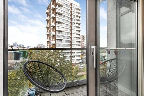 2 bedroom apartment for sale, Commercial Road, London, E14