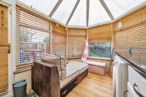 120 Gloucester Avenue, Grimsby, DN34 5BT