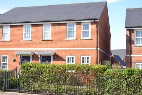 3 bedroom semi-detached house for sale - Wood Street, Chelmsford
