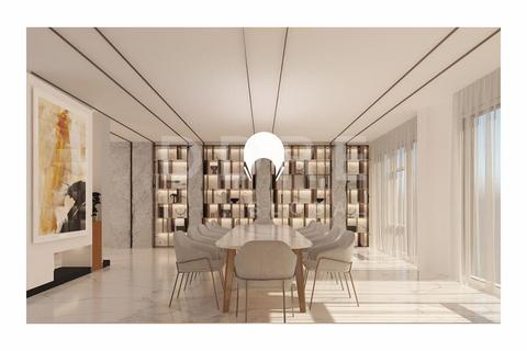 95 West Heath Road, London, NW3 7TN