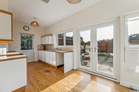 22 Golf Road, Clarkston, Glasgow, G76 7PY