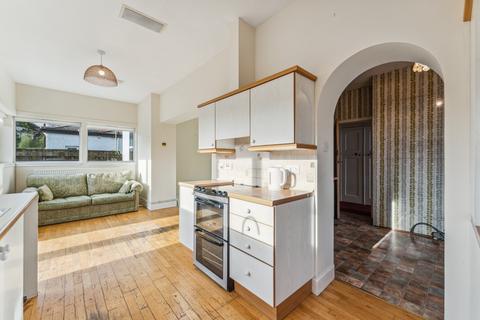 22 Golf Road, Clarkston, Glasgow, G76 7PY