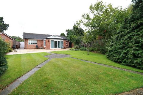 77 Beauchamp Road, Solihull, B91 2BU