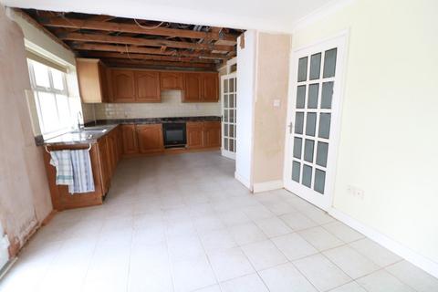 77 Beauchamp Road, Solihull, B91 2BU