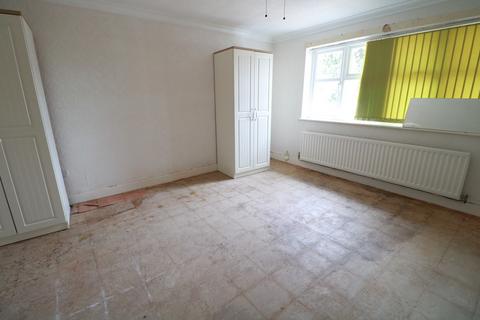 77 Beauchamp Road, Solihull, B91 2BU