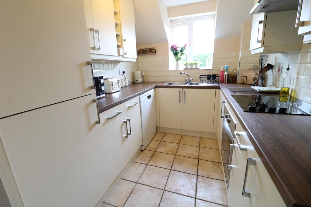 Yew Tree Lane, Solihull B91 2 bed apartment for sale £199,950