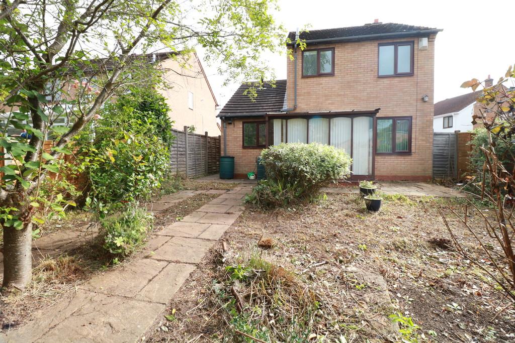 Tilesford Close, Solihull B90 3 bed detached house £340,000