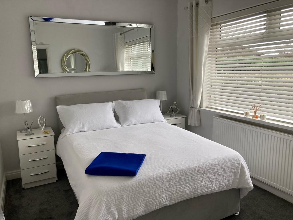 Bedroom LK pic