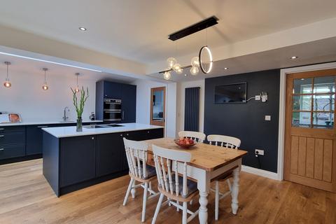 2 Coxs Lane, Napton, Southam, CV47 8LW