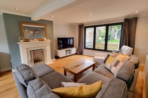 2 Coxs Lane, Napton, Southam, CV47 8LW