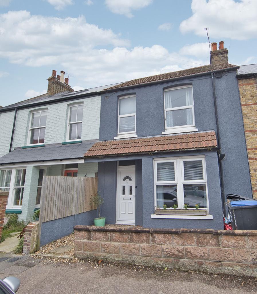 Victoria Avenue, Margate, CT9 3 bed terraced house for sale £340,000