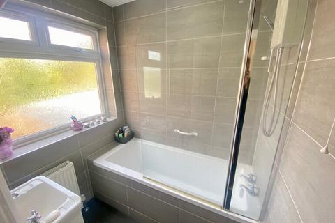 112 Elgin Avenue, Harrow, HA3 8QJ
