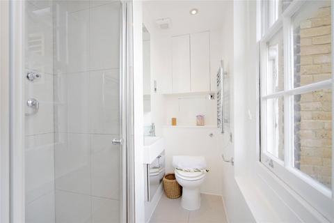 46 Warwick Chambers, London, W8 6EW