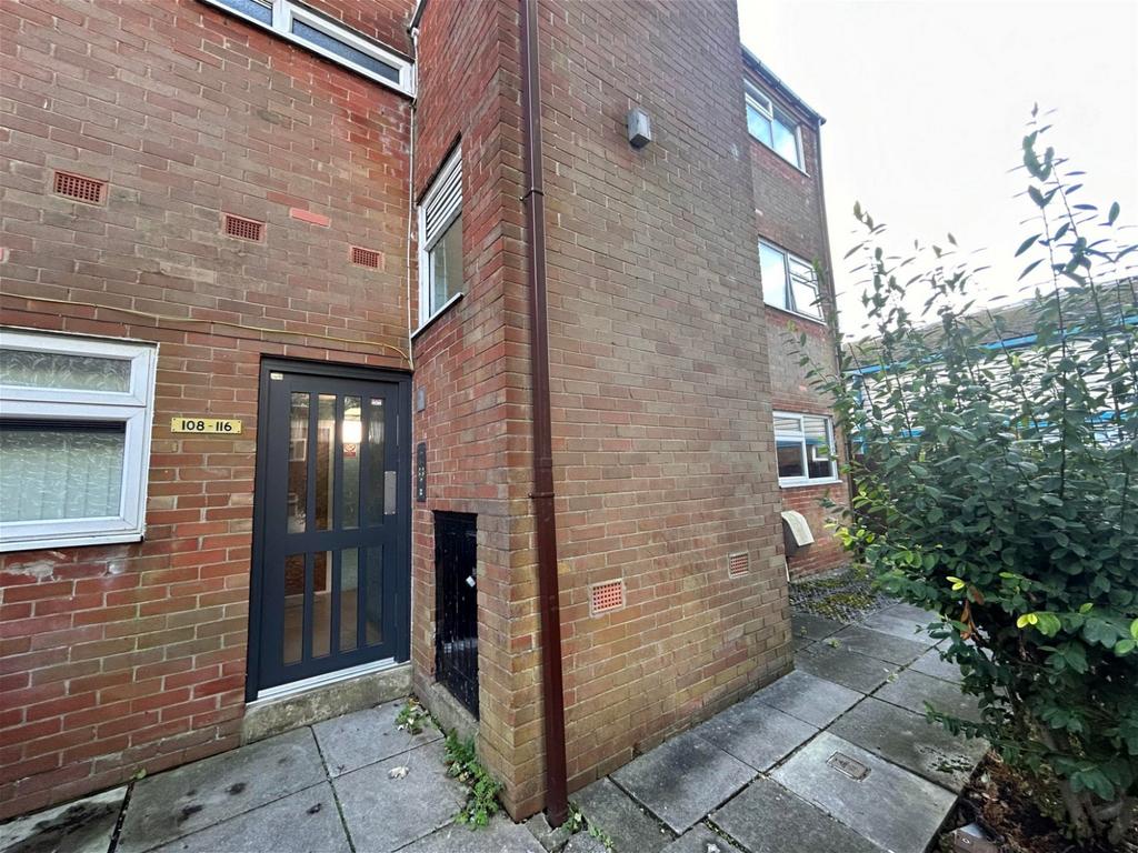 Whitburn, Skelmersdale WN8 1 bed flat to rent £600 pcm (£138 pw)