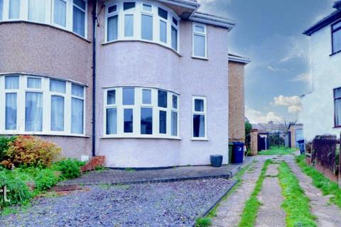 25 Cedar Grove, Southall, UB1 2XD