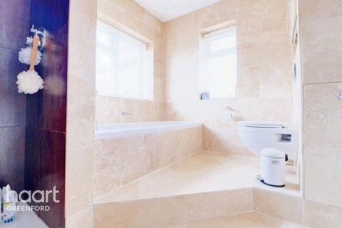 25 Cedar Grove, Southall, UB1 2XD