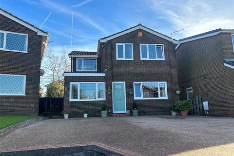 4 bedroom detached house for sale, Causewood Close, Oldham, Greater Manchester, OL4