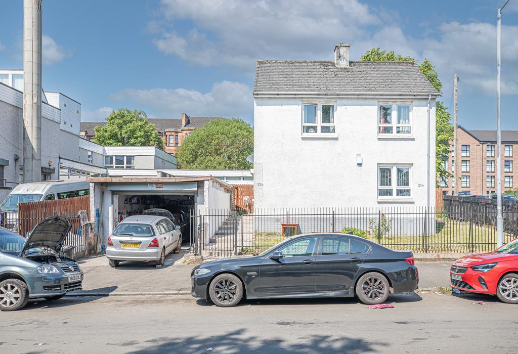 Govanhill Street, Glasgow 3 bed detached house for sale £210,000