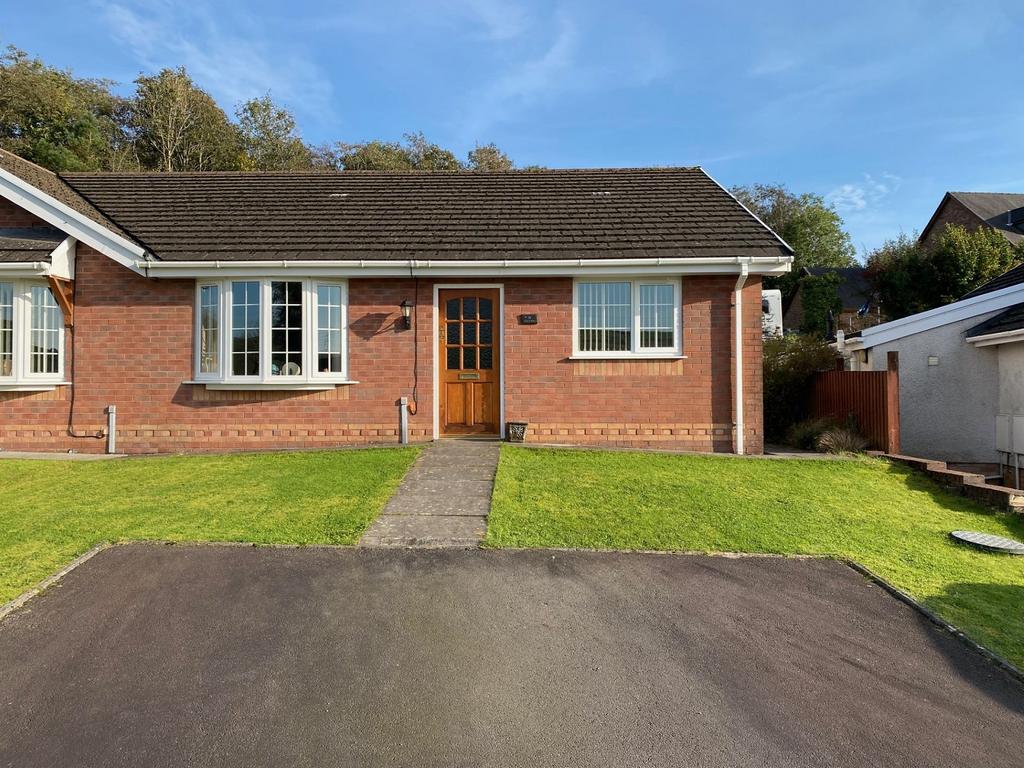 Church Place, Seven Sisters, Neath, Neath Port Talbot. 3 bed semi