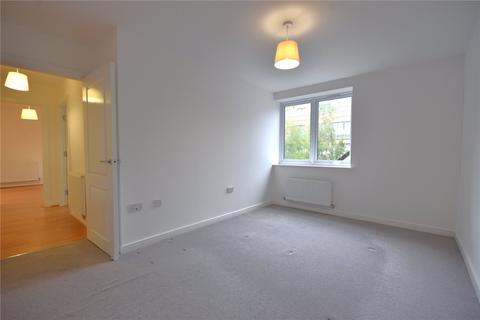 2 bedroom apartment for sale, Victoria Road, Horley, Surrey, RH6