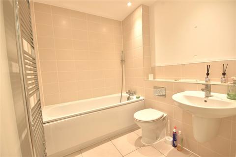 2 bedroom apartment for sale, Victoria Road, Horley, Surrey, RH6