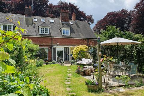 4 bedroom cottage for sale, Woodcote Manor Cottages, Bramdean, Alresford, Hampshire, SO24