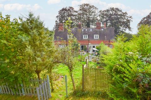 4 bedroom cottage for sale, Woodcote Manor Cottages, Bramdean, Alresford, Hampshire, SO24