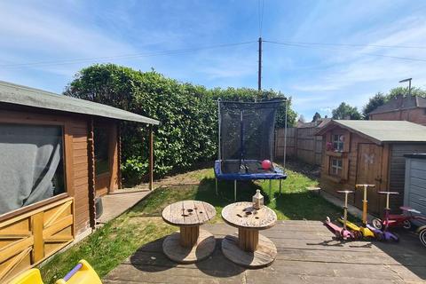 3 bedroom semi-detached house for sale, Broderick Grove, Great Bookham KT23