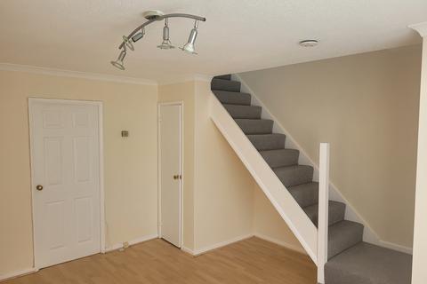 2 bedroom terraced house to rent, Speedwell Close, Bramingham, Luton, LU3