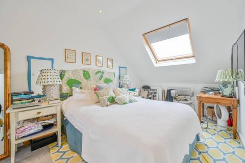 14 Cowper Road, London, W3 6PZ