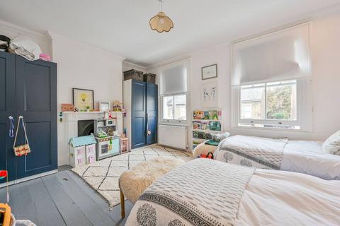 14 Cowper Road, London, W3 6PZ