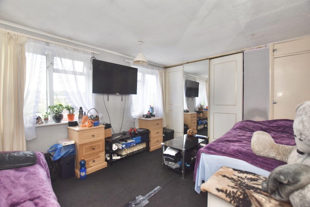 Prestwood Close, High Bucks... 2 bed terraced house £275,000