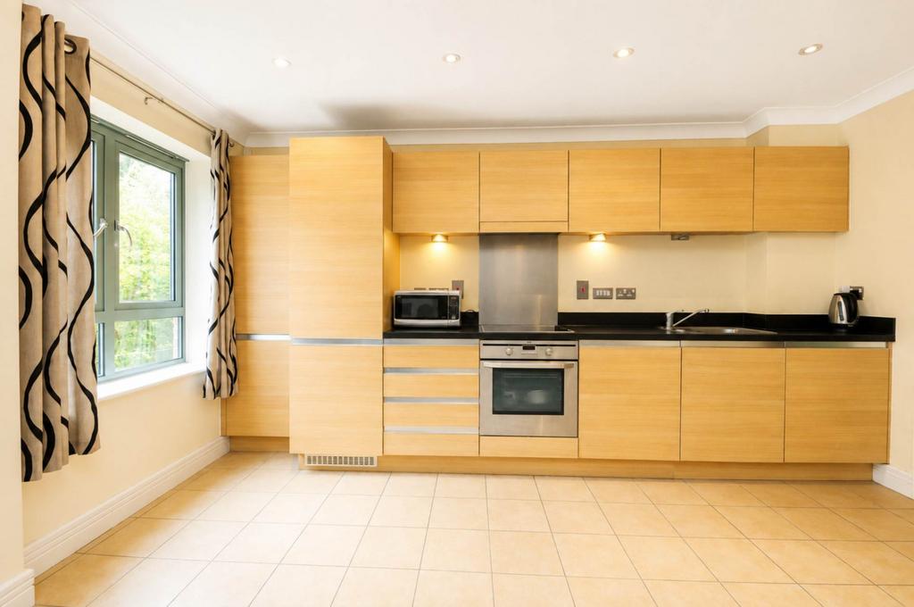 Apartment in Oxford, Summertown - View 4