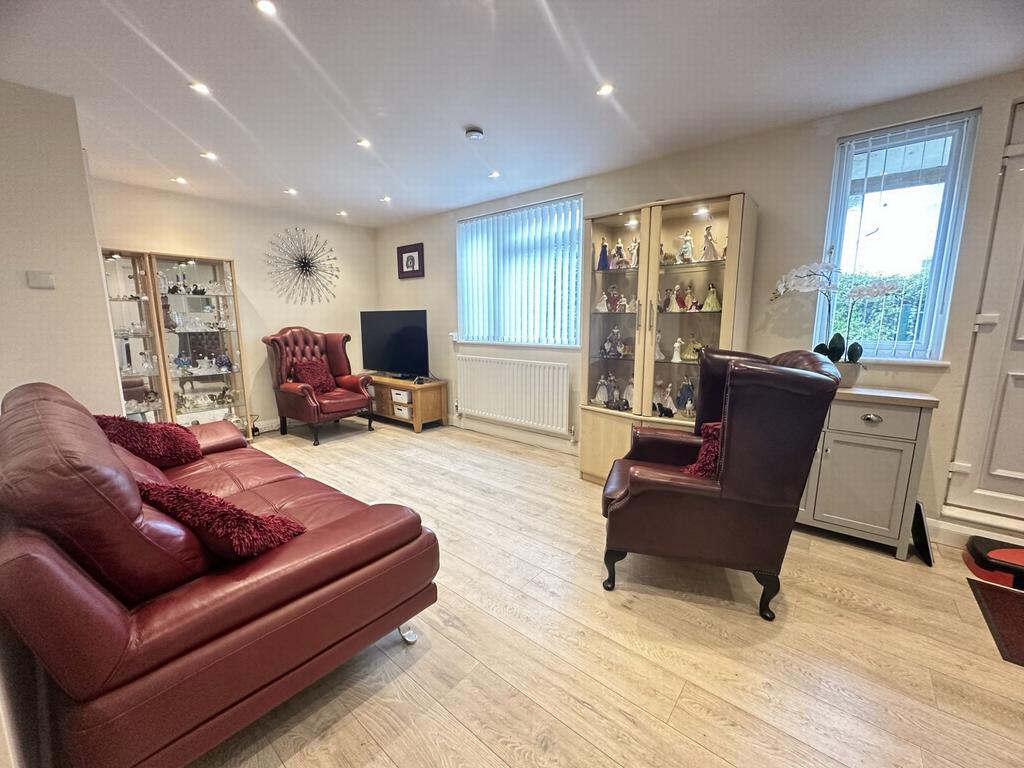 Redcliff, Second Drive, TQ14 2 bed bungalow for sale £250,000
