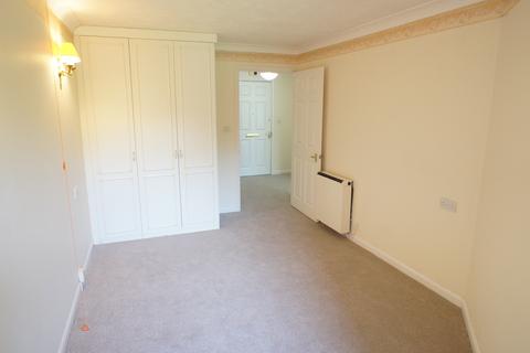 1 bedroom retirement property for sale, Farnham Close, London N20