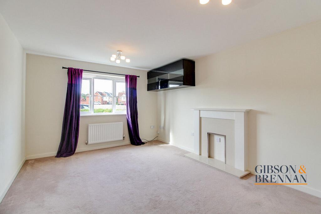 Montague Street, Basildon, SS14 4 bed semidetached house for sale £
