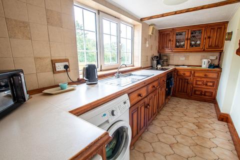 Glebe Cottage Old Main Road, Irby, Grimsby, DN37 7JW