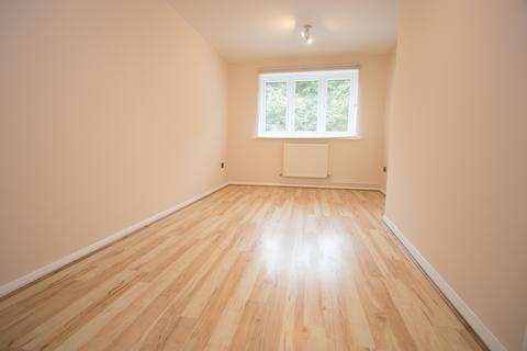 1 bedroom flat for sale, Streamside Close, N9