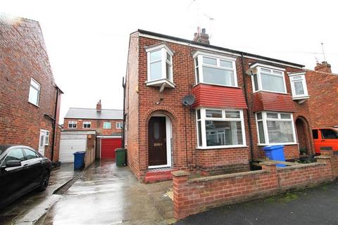 3 bedroom semi-detached house to rent, Cornwall Street, HU16